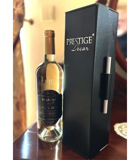 Wino białe połwytrawne dla klientów