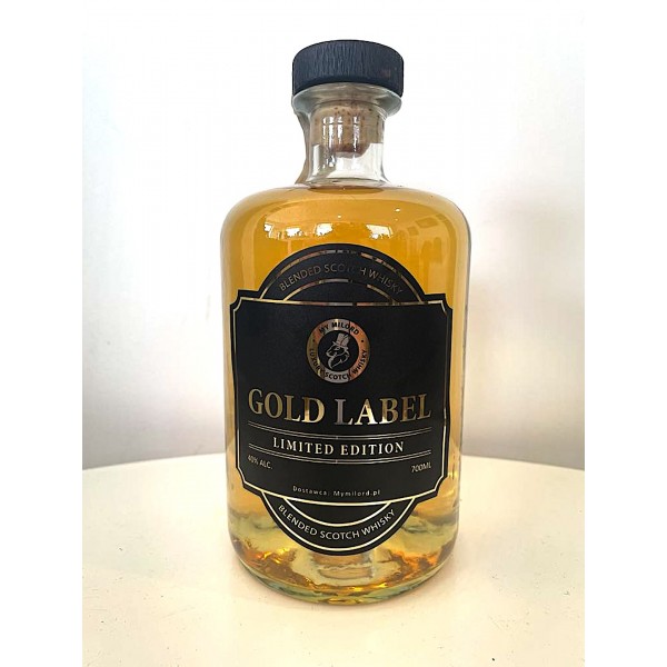 Whisky z logo w niskiej butelce