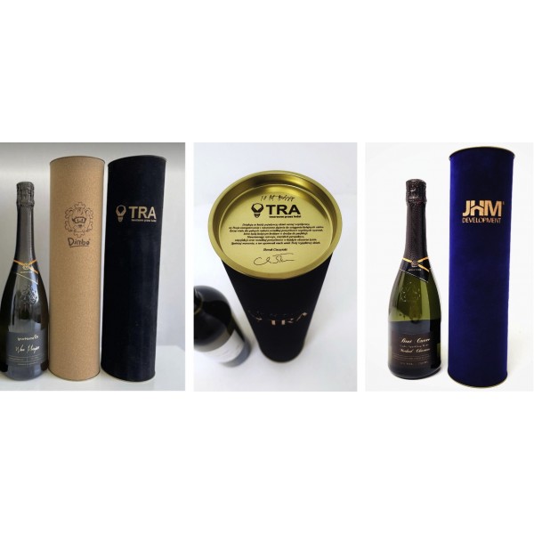 Tuba do alkoholu z logo